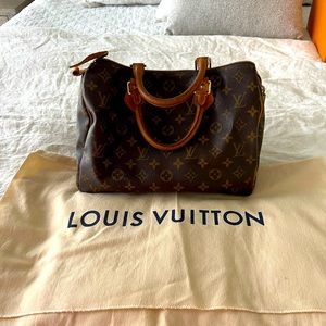 Luis vuitton monogram speedy 30